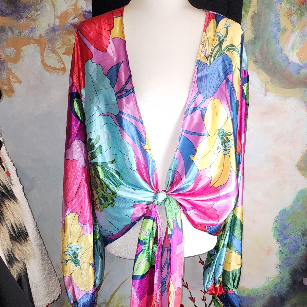 Truth Multicolor Floral Tie-Front Blouse